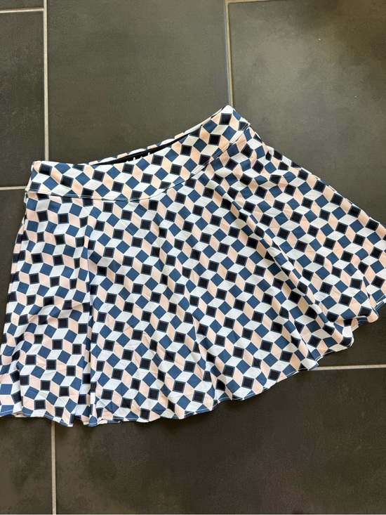Bad Birdie Dresses & Skirts - Bad Birdie Women's Navy Blush Geo Pattern Athletic Golf Skirt Size M